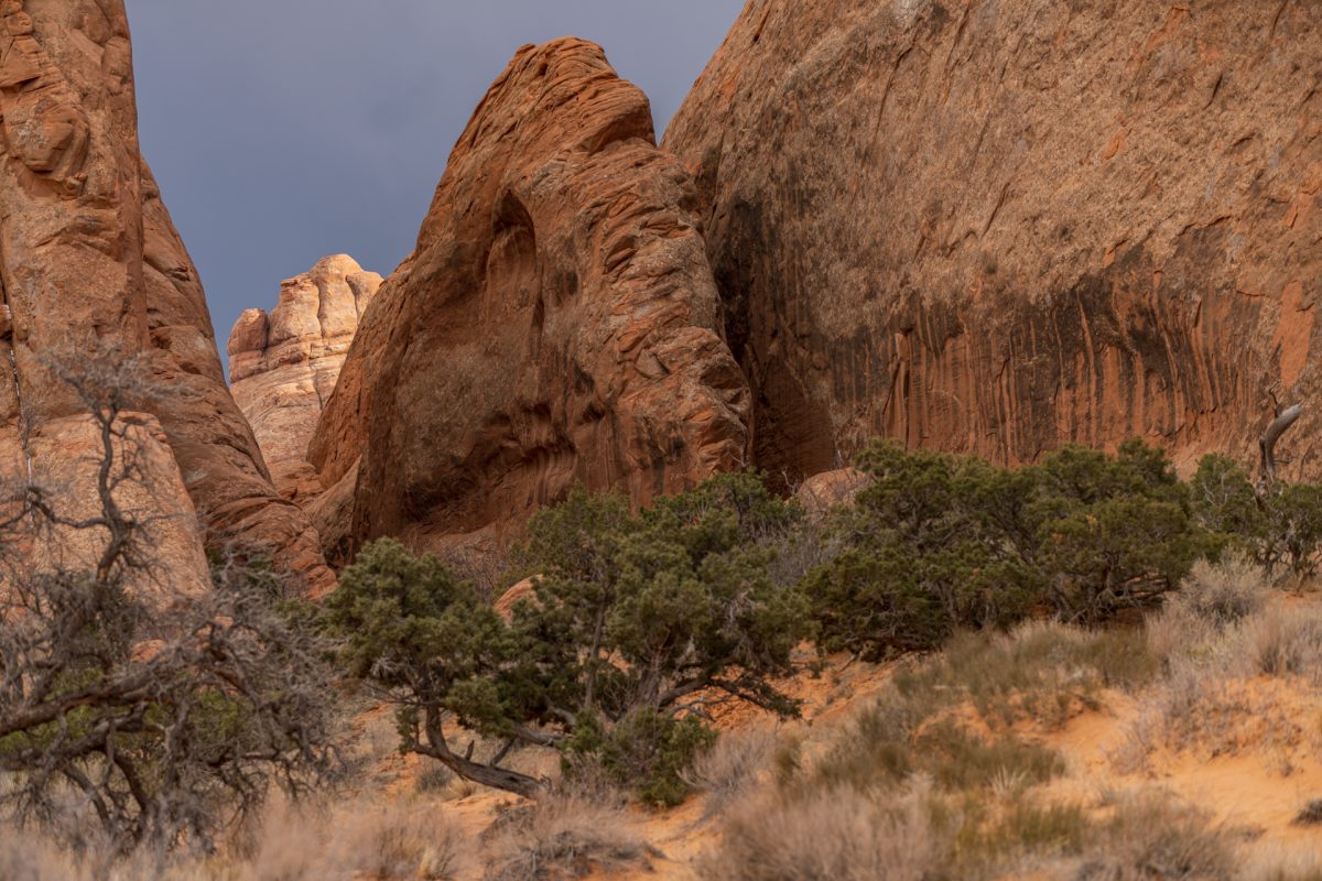 An example of a fin formation along the Devils Garden Trail in Arches National Park in Moab, Utah.