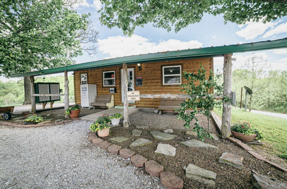 Main building at NWA hideaway in Springdale, AZ. 