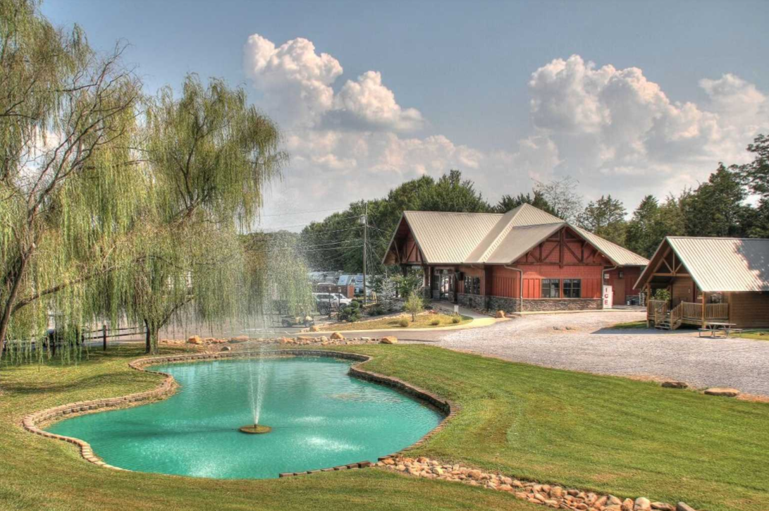 The pond and entry area at the Sun Outdoors Sevierville Pigeon Forge campground in Sevierville, Tennessee.