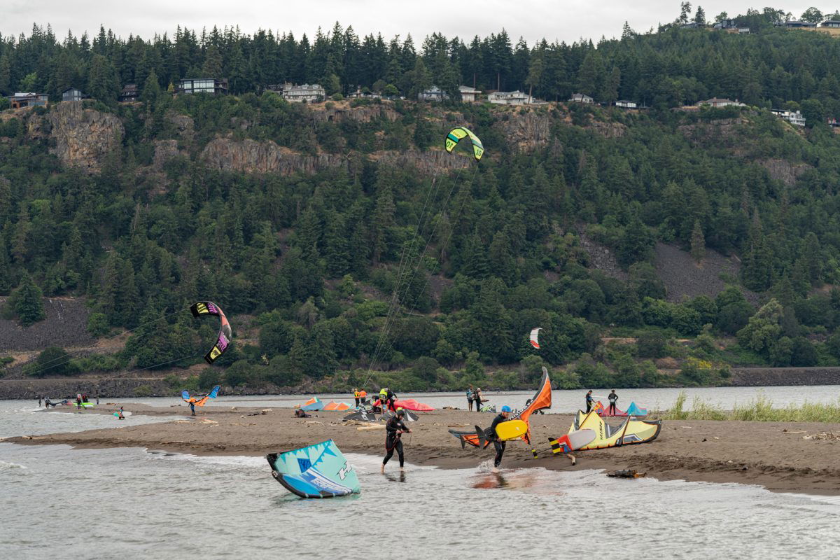 Kitesurfing in Hood River, Oregon