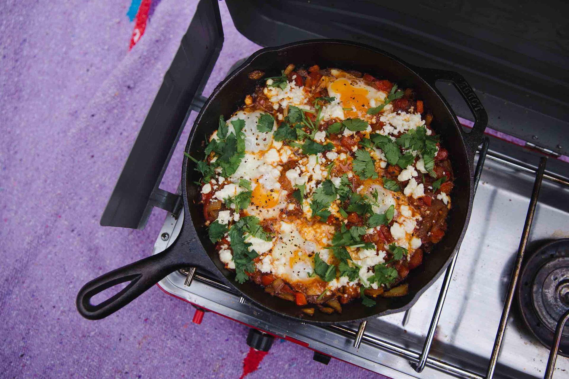 How to Make Shakshuka With Feta While Camping