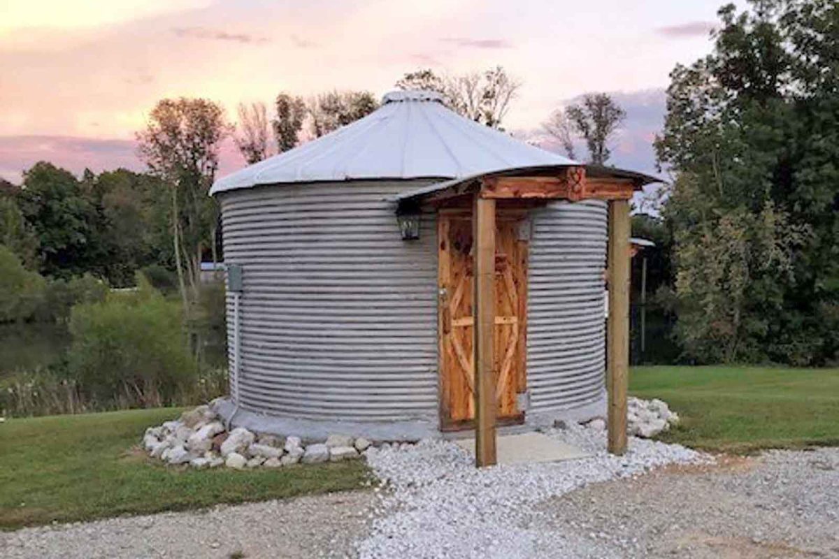 building in Bloomgdale campground