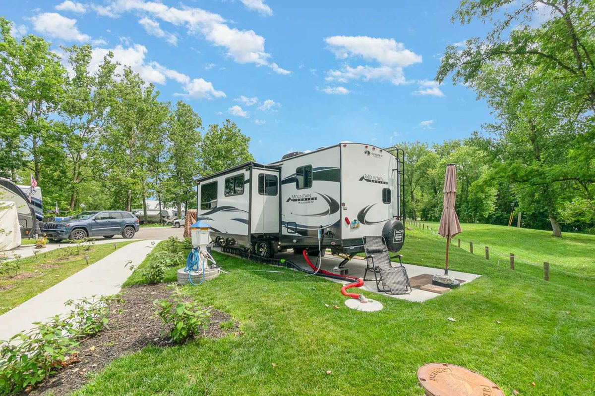 RV parked at Tuckers Landing RV campground near NFL stadium