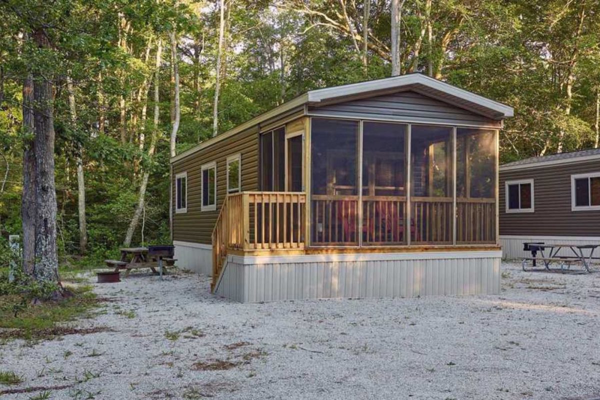 campgrounds near Cape May, NJ with wood cabin