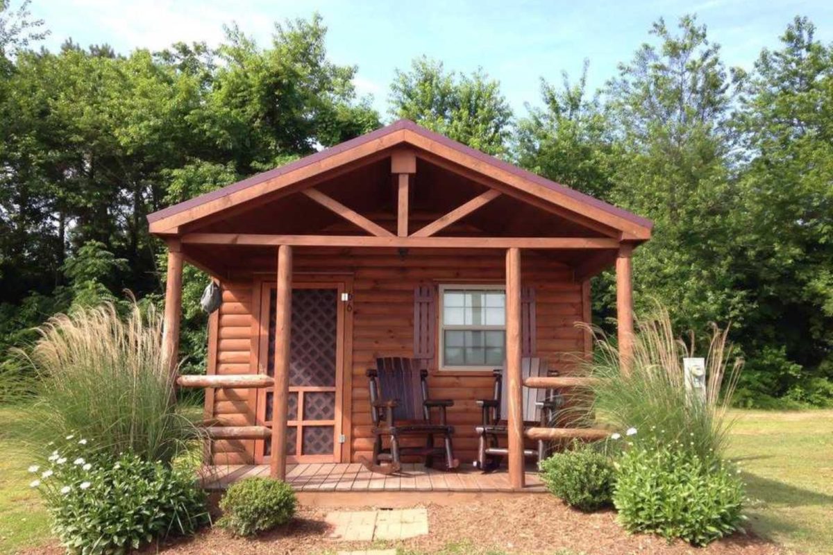 cabin at Yogi Bear campground near Cape May