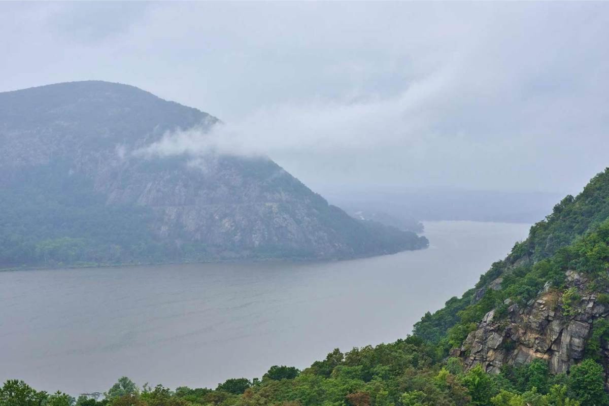 foggy view of mountains and water at Hudson Highlands State Park