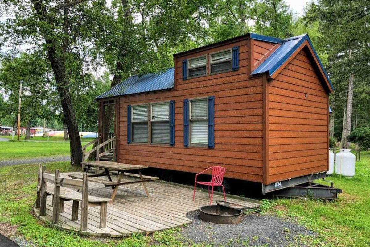 cabin at Neversink River Resort campground for weekend getaway from NYC