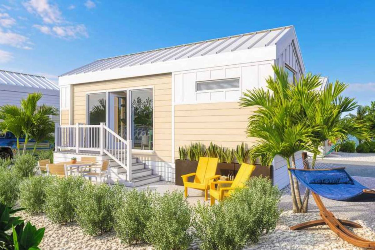 hammock and cottage at Sun Outdoors Sugarloaf Key